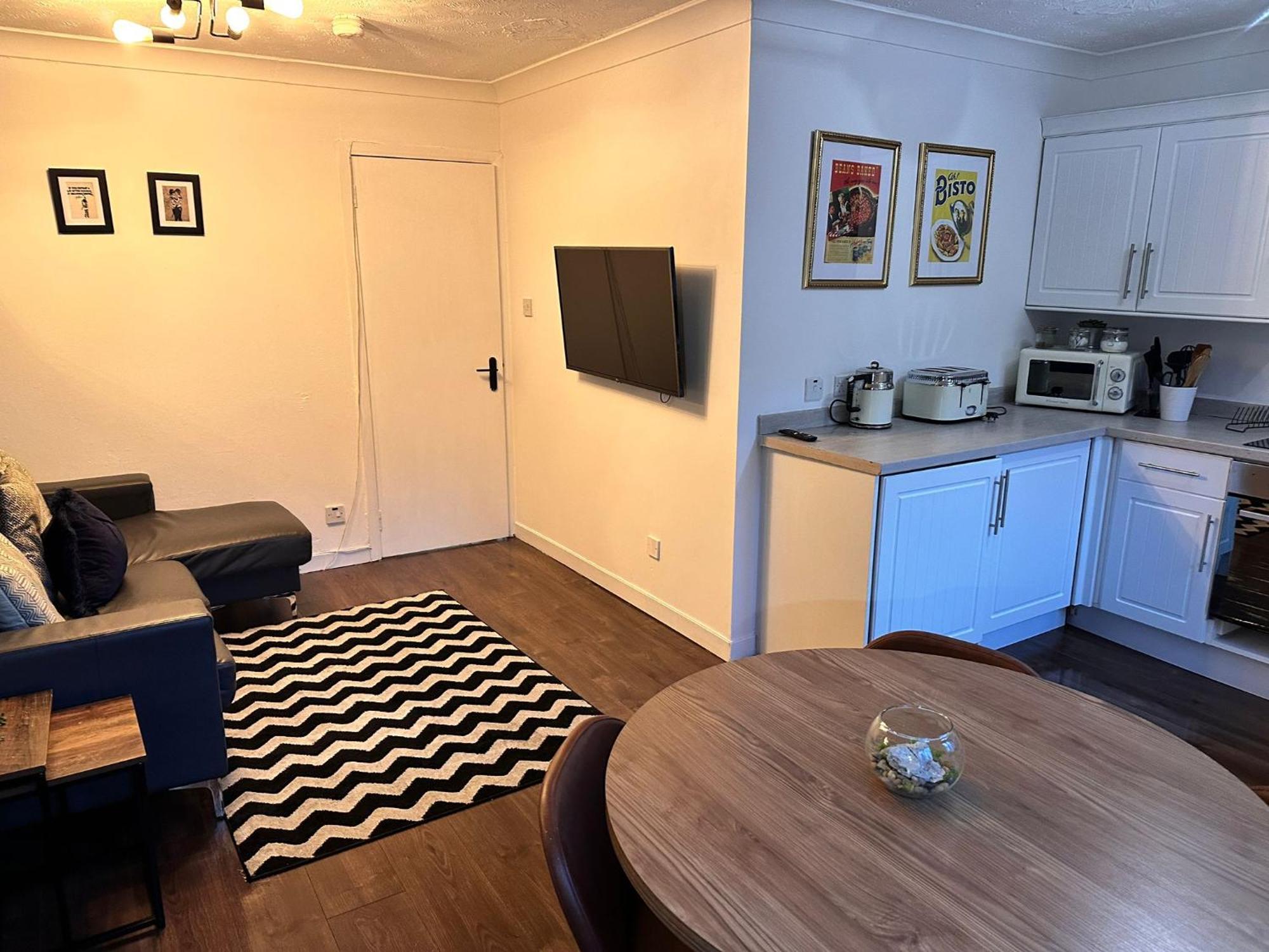 Brightcentral Apartment With Parking 글라스고 외부 사진